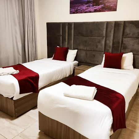Golden Plaza Hotel Амман Екстер'єр фото