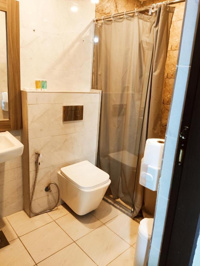 Golden Plaza Hotel Амман Екстер'єр фото