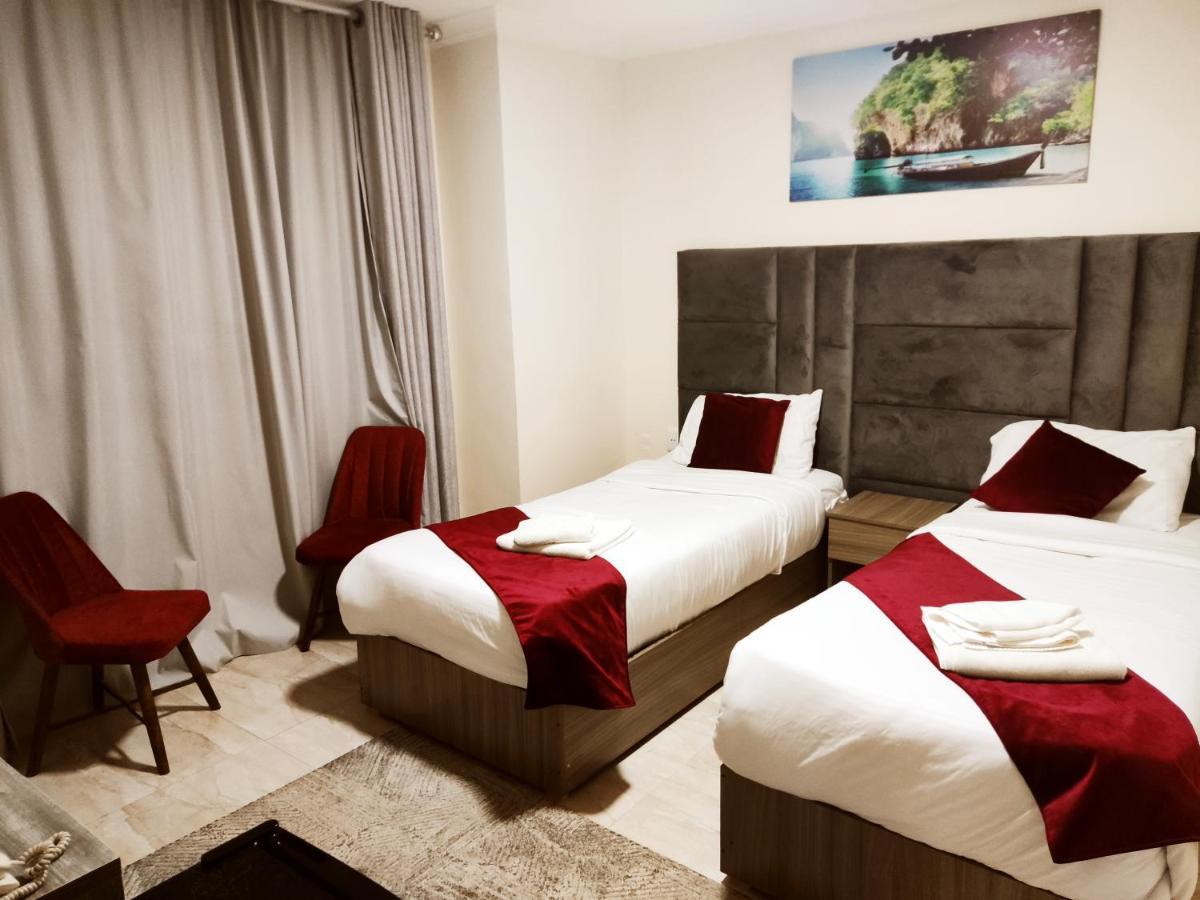 Golden Plaza Hotel Амман Екстер'єр фото